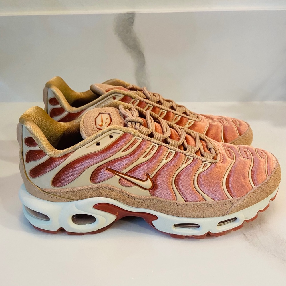 Women’s Nike Air Max Plus LX “Velvet Dusty”